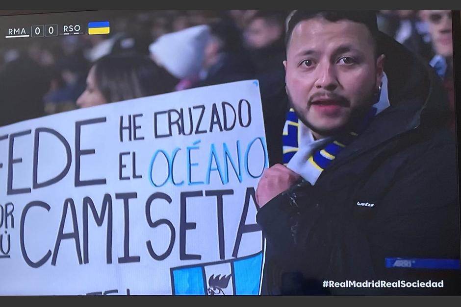 El guatemalteco apareció en la transmisión del encuentro que se realiza desde el estadio Santiago Bernabéu. (Captura Video)