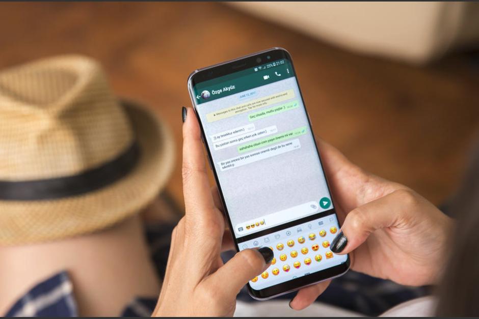 WhatsApp permite el envió de mensajes privados y temporales. (Foto: Shutterstock)