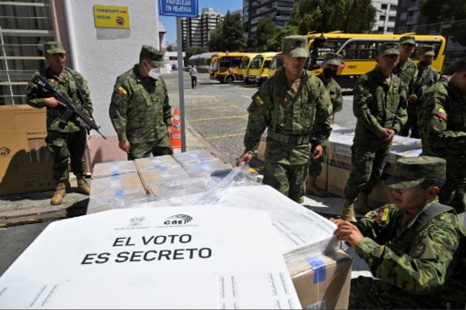 El Ejército en Ecuador ha tenido que intervenir en proceso electoral para mantener el orden. (Foto: AFP)