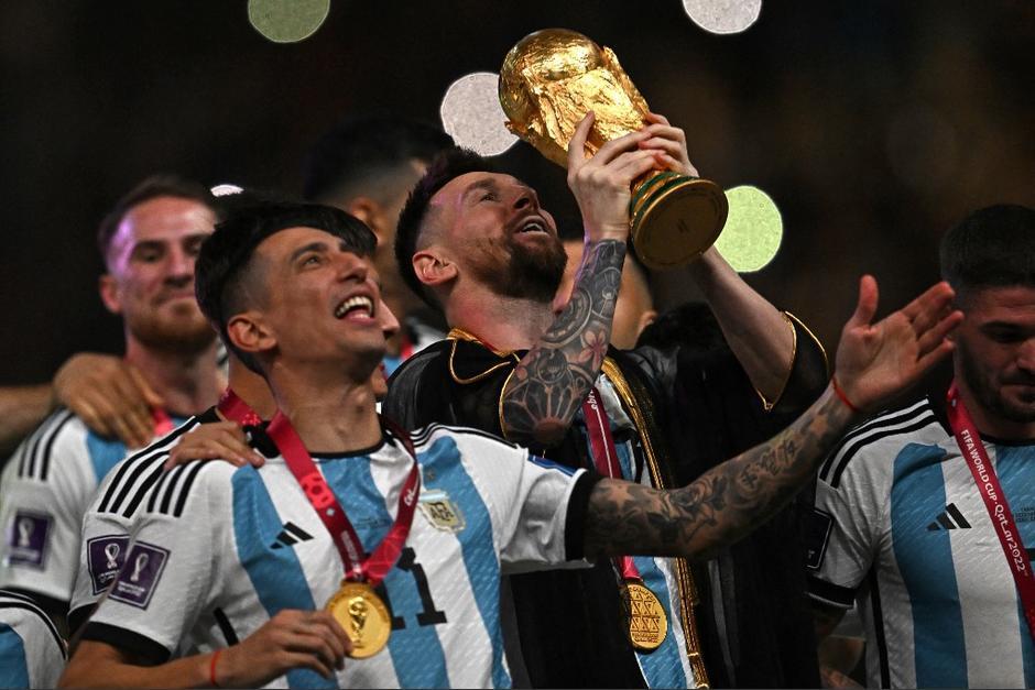 En Argentina se viralizó un video del momento en que salen campeones en Qatar el 18 de diciembre. (Foto: AFP)&nbsp;