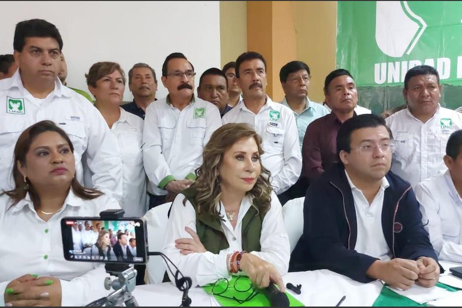 Sandra Torres ofreció una conferencia de prensa en Huehuetenango. (Foto: Cortesía UNE)
