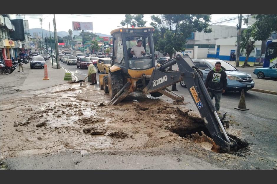 Esto complicará el tránsito en la Calzada San Juan. (Foto: Facebook Neto Bran)