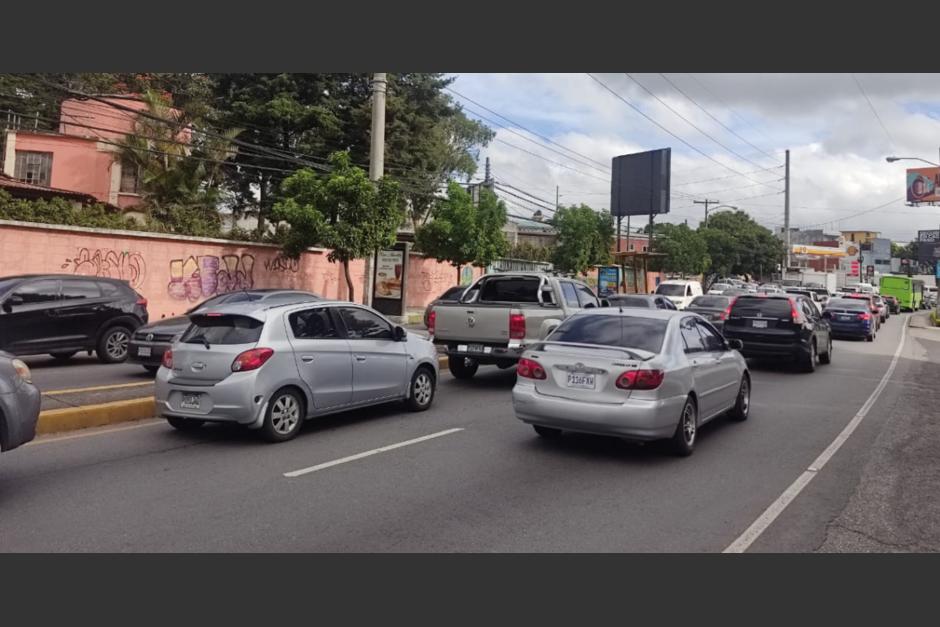 Reportan tránsito lento en varias zonas de la Ciudad de Guatemala. (Foto: Marilin Alvarez/Soy502)&nbsp;