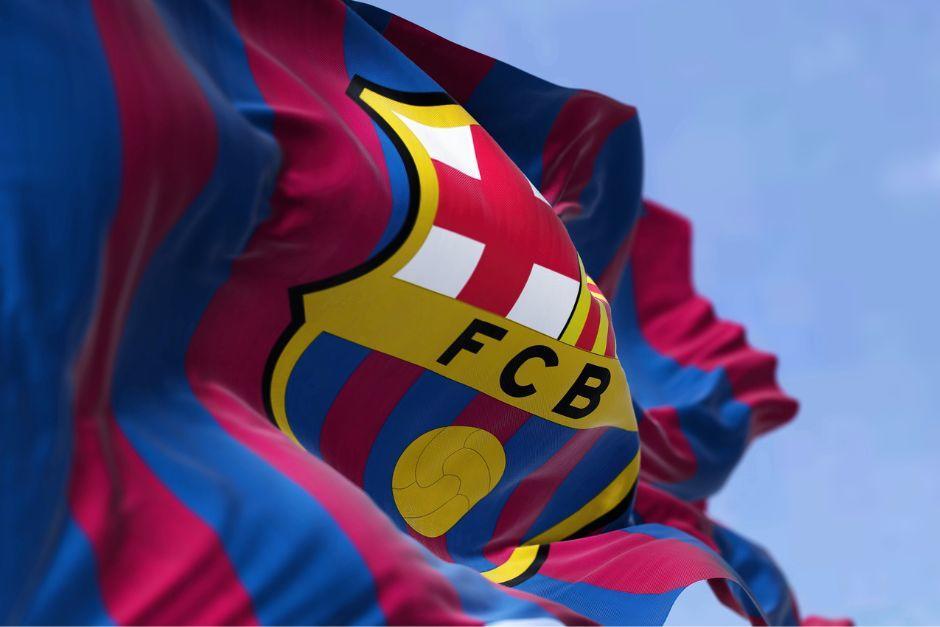 La UEFA multa al FC Barcelona. (Foto: Shutterstock)