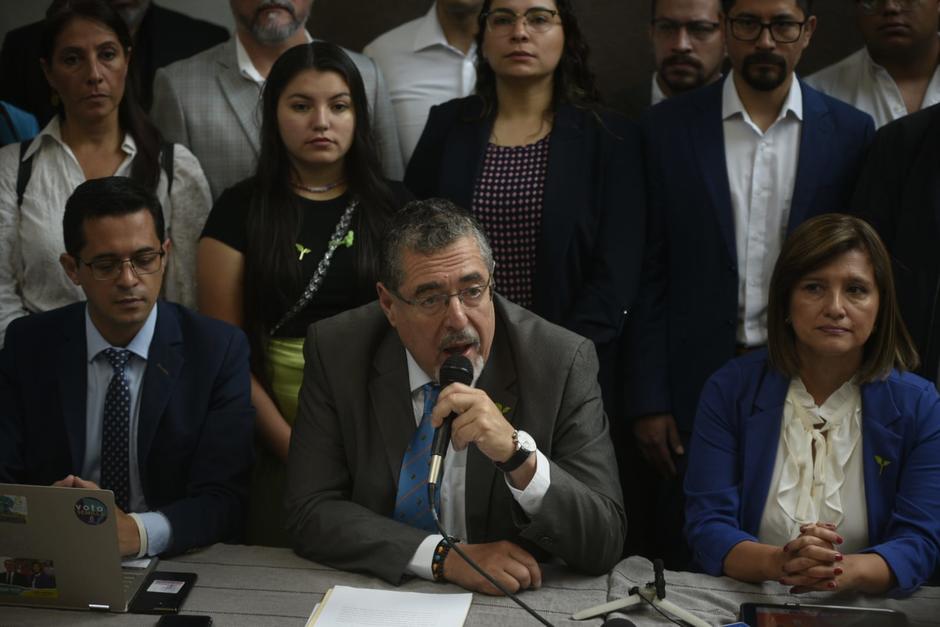 El binomio presidencial de Movimiento Semilla ofreció una conferencia de prensa. (Foto: Wilder López/Soy502)