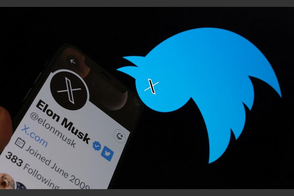 En menos de 24 horas Elon Musk cambió el logo de Twitter por el de su proyecto "X". (Foto: AFP)