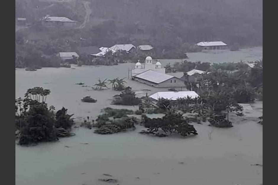 Así se encuentra una comunidad en Santa Cruz Barillas, Huehuetenango, tras las fuertes lluvias del fin de semana. (Foto: redes sociales)