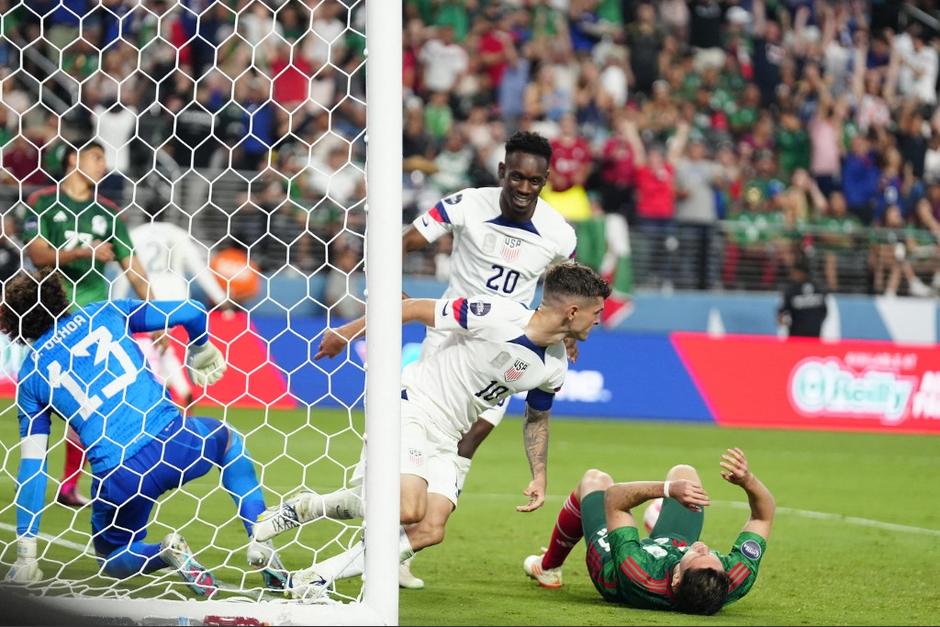 Estados Unidos derrotó 3-0 a México el jueves 15 de junio. (Foto: AFP)