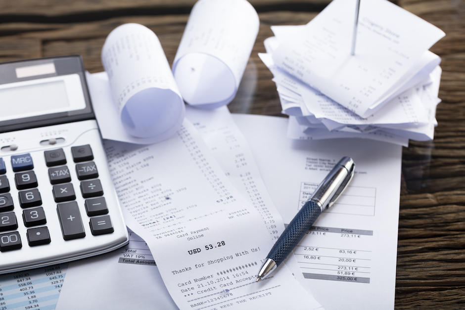 La SAT permitirá el uso de facturas de papel en casos justificados.&nbsp;(Foto: Shutterstock)