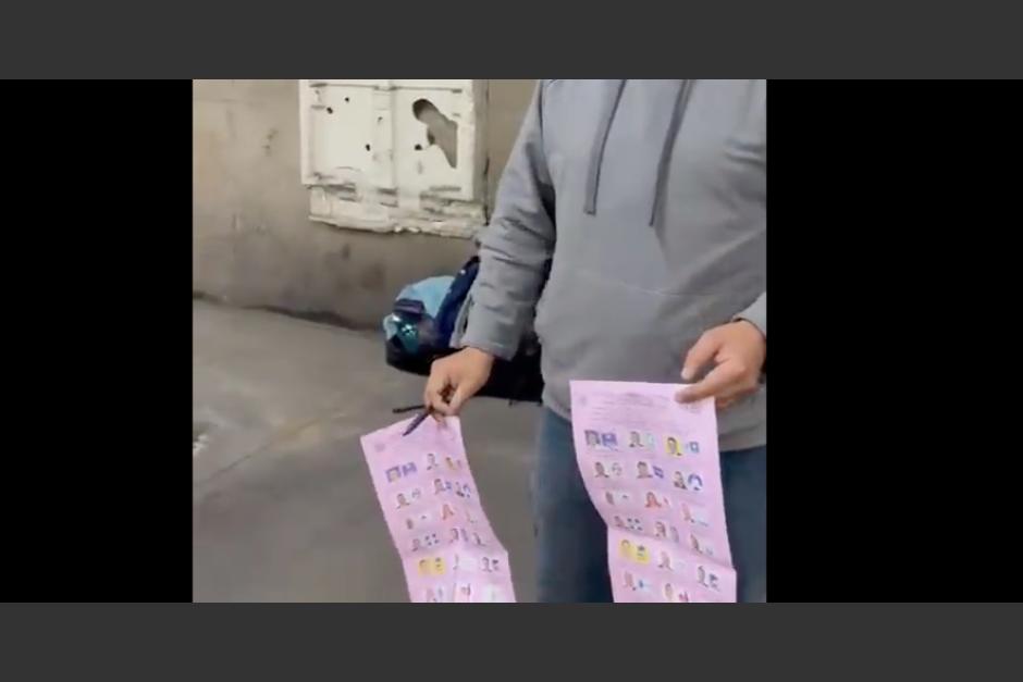 Un ciudadano expuso que le dieron dos boletas para alcalde. (Foto: captura de video)