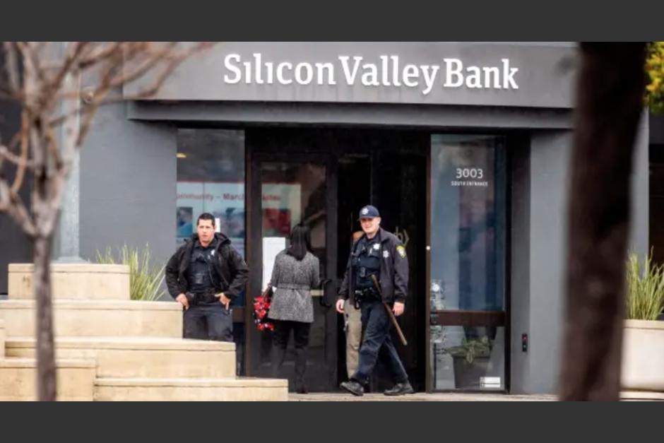 &nbsp;El banco estadounidense Silicon Valley Bank quebró y varias empresas de su nicho de mercado se vieron muy afectadas. (Foto: AFP)