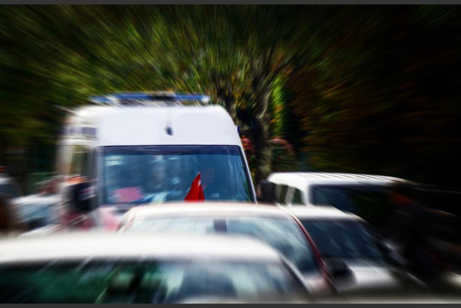 El video muestra el momento en que un vehículo se abre paso con la ayuda de una ambulancia. (Foto: Ilustrativa/Shutterstock)