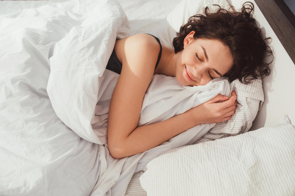 Dormir boca abajo es la peor postura para la salud. (Foto: Shutterstock)