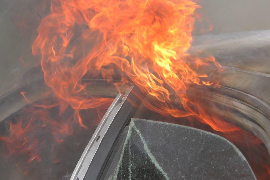 Un carro se incendió durante la mañana de este lunes 20 de noviembre en Carretera a El Salvador. (Foto ilustrativa: Shutterstock)