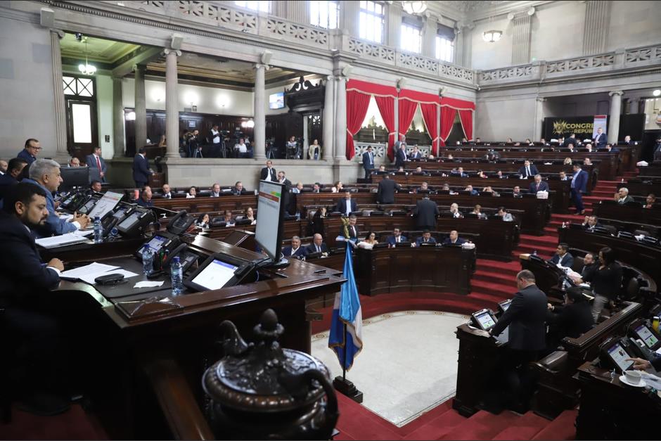 Los diputados continuarán reunidos hasta agotar los temas de la sesión que se declaró permanente. (Foto: Congreso)