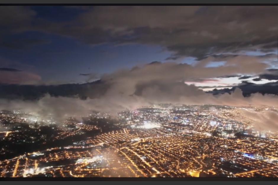 Un dron captó cómo luce la Ciudad de Guatemala en una noche fría. (Foto: captura de pantalla/Dron Guatemala)