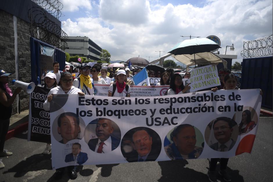 Estudiantes universitarios participan en manifestación este jueves. (Foto: Wilder López/Soy502)