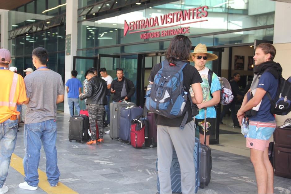 El Aeropuerto Internacional La Aurora se encuentra trabajando con normalidad este 10 de octubre. (Foto: Jessica Gramajo/Soy502)