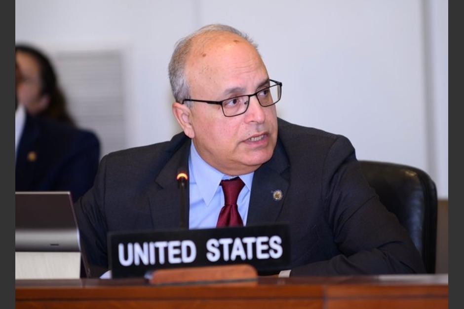 El embajador de EE. UU. ante la OEA, Frank Mora, hizo ver la urgencia de que se garanticen los principios democráticos en Guatemala. (Foto: OEA)