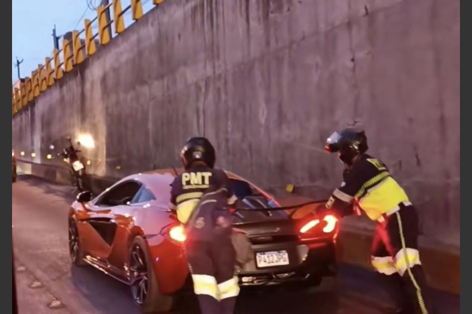 Un peculiar incidente protagonizado por un auto deportivo se hizo viral. (Foto: captura de video)
