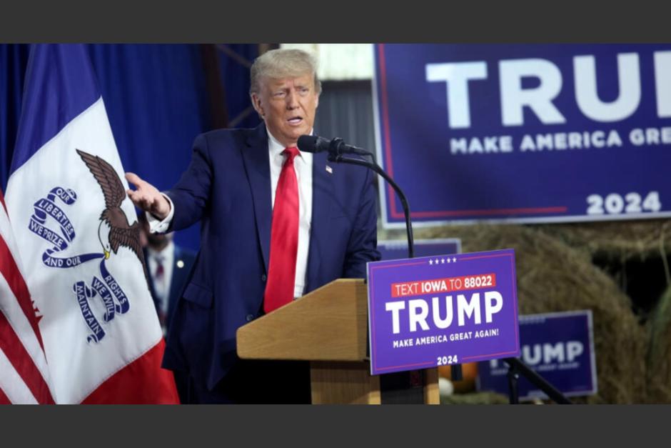 Donald Trump en un acto electoral en Iowa realizado el 16 de octubre de 2023. (Foto: AFP)