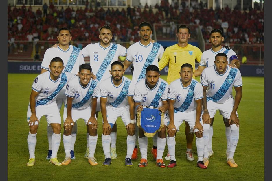 La selección de Guatemala previo a su encuentro contra Panamá en suelo canalero. (Foto: Fedefut)