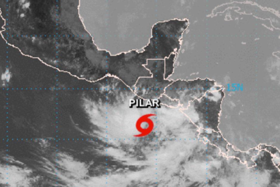 Depresión tropical se fortalece y convierte en tormenta "Pilar". (Foto: NHC/NOAA)