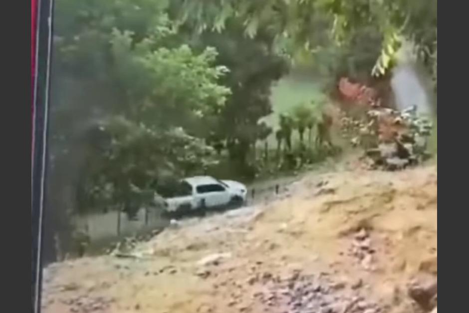 Un nuevo video ha surgido sobre el supuesto traslado de Wicho Veneno, después de que lo sacaron de su casa. (Foto: captura de pantalla)