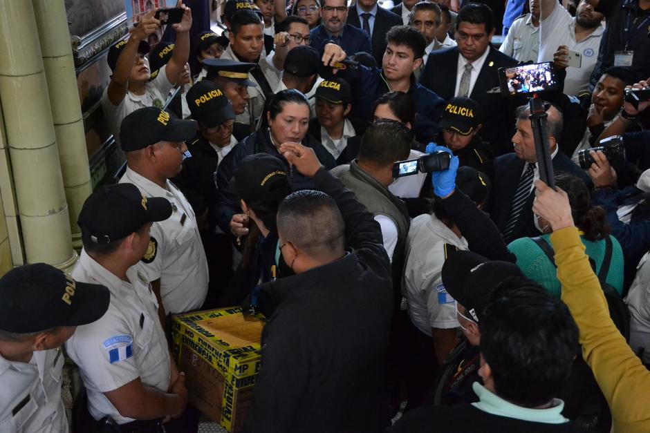 La mañana de este sábado 30 de septiembre el MP secuestró material electoral del TSE. (Foto: TSE)