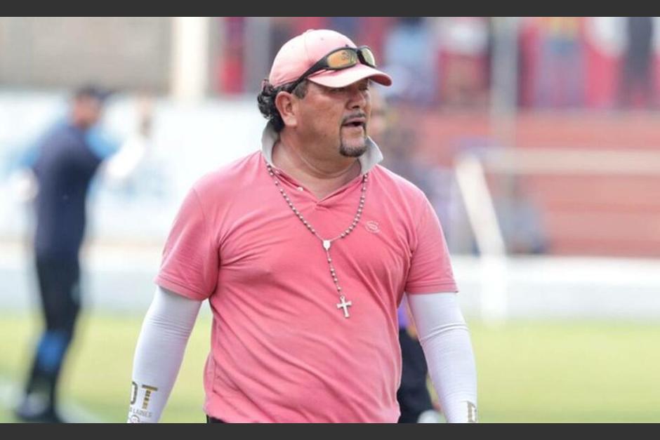 El entrenador guatemalteco Julio Lainez fue despedido por el Deportivo Zacapa. (Foto: CTV)