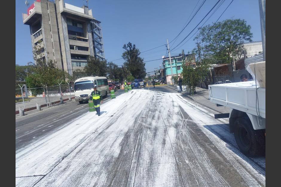 Vehículos están derrapando y hay motoristas lesionados. (Foto: X/Amilcar Montejo)