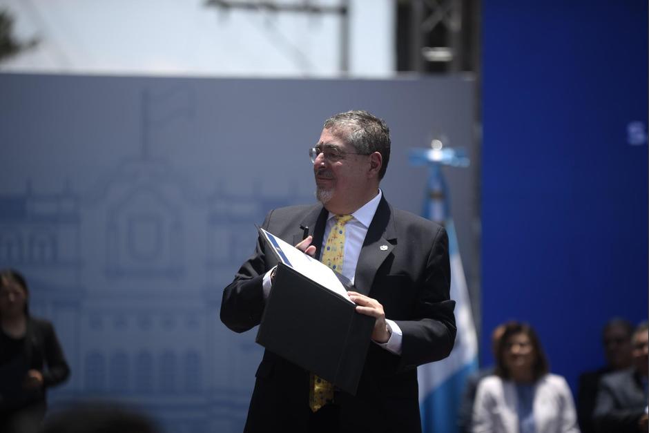 El presidente Bernardo Arévalo anunció que reducirá su salario en un 25%. (Foto: Wilder López / Soy502)