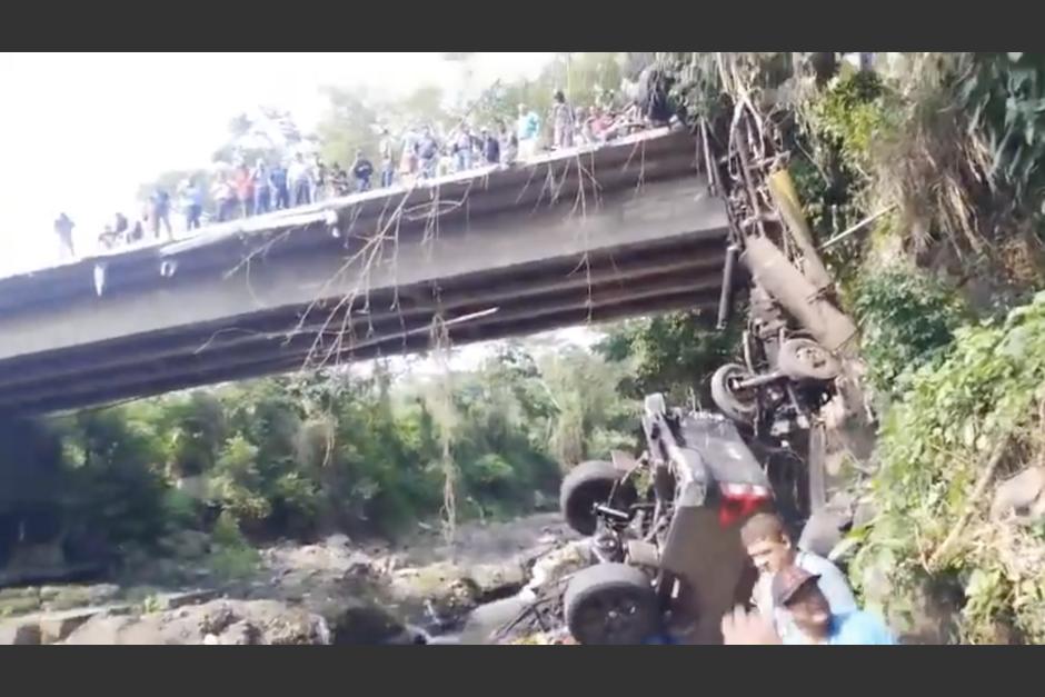 Un accidente en Mazatenango se encuentra bloqueando el tránsito este jueves. (Foto: Provial)