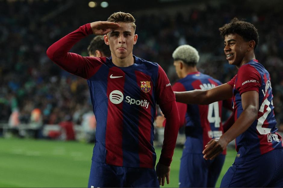 El español Fermín López anotó el primer gol del FC Barcelona ante el Valencia. (Foto: AFP)