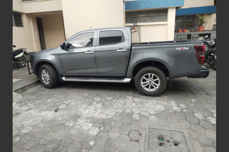 Recuperan vehículo que había sido robado unos momentos antes en la zona 10 capitalina. (Foto: PNC)