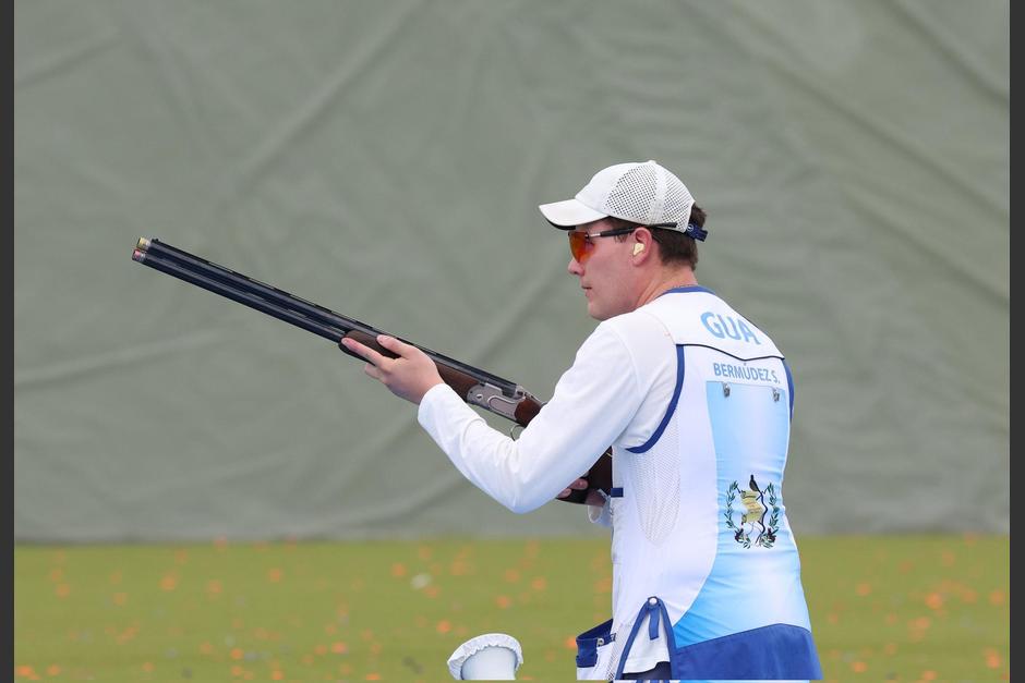 Sebastián Bermúdez buscará estar entre los 6 mejores de la disciplina skeet en los Juegos Olímpicos de París 2024. (Foto: COG)