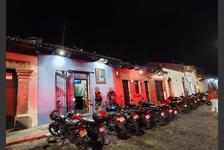 Cierran club nocturno en la Antigua Guatemala por no contar con licencia de sonido. (Foto: Ayuntamiento de Antigua)&nbsp;