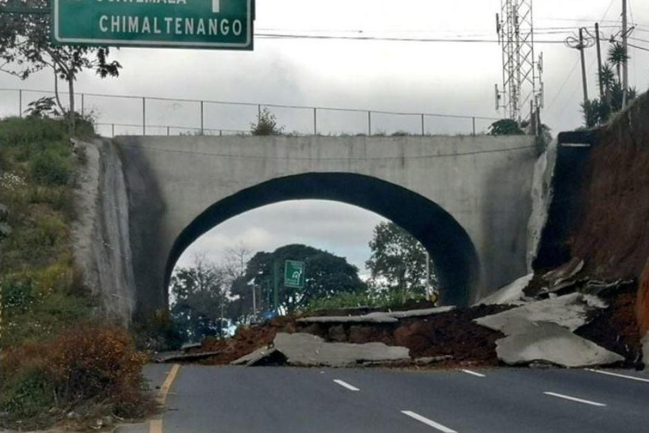 El Libramiento de Chimaltenango fue considerado como una "mega obra" por el expresidente Jimmy Morales, pese a los constantes derrumbes. (Foto: Archivo/Soy502)
