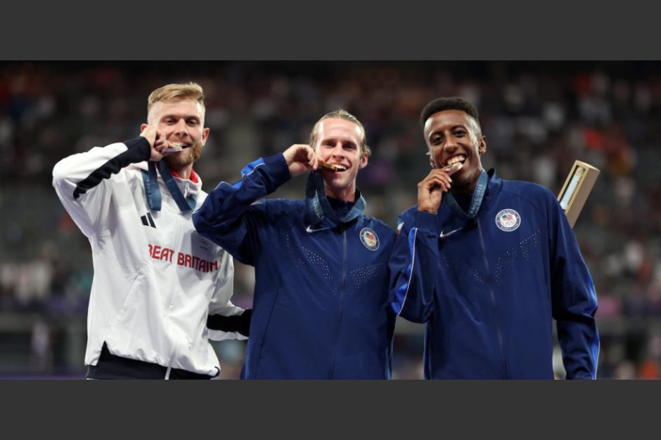 El estadounidense Cole Hocker ganó medalla de oro en la prueba de 1,500 metros en atletismo. (Foto: Getty Images)