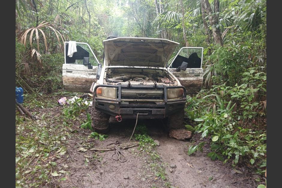 Guardarrecursos piden ayuda para reparar los vehículos que usan para vigilancia en los parques de Petén. (Foto: Francisco Asturias)