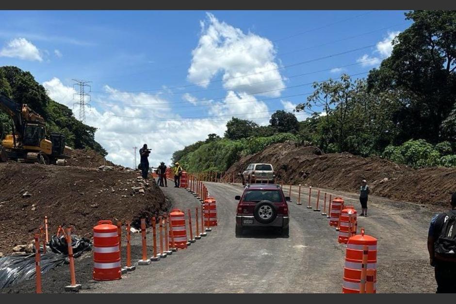 El Ejecutivo anunció que ya están habilitados dos carriles en la Autopista Palín-Escuintla. (Foto: CIV/Soy502)