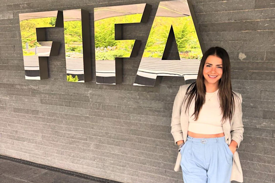 María Montero sorprendió en las instalaciones de la institución de fútbol. (Foto: Instagram)