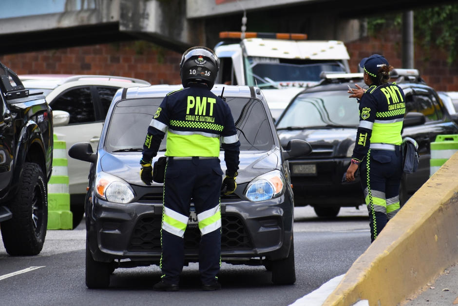 Las autoridades de tránsito prevén una baja en la movilidad vehicular, pero estarán en alerta ante cualquier incidente. (Foto: Fredy Hernández/Soy502)