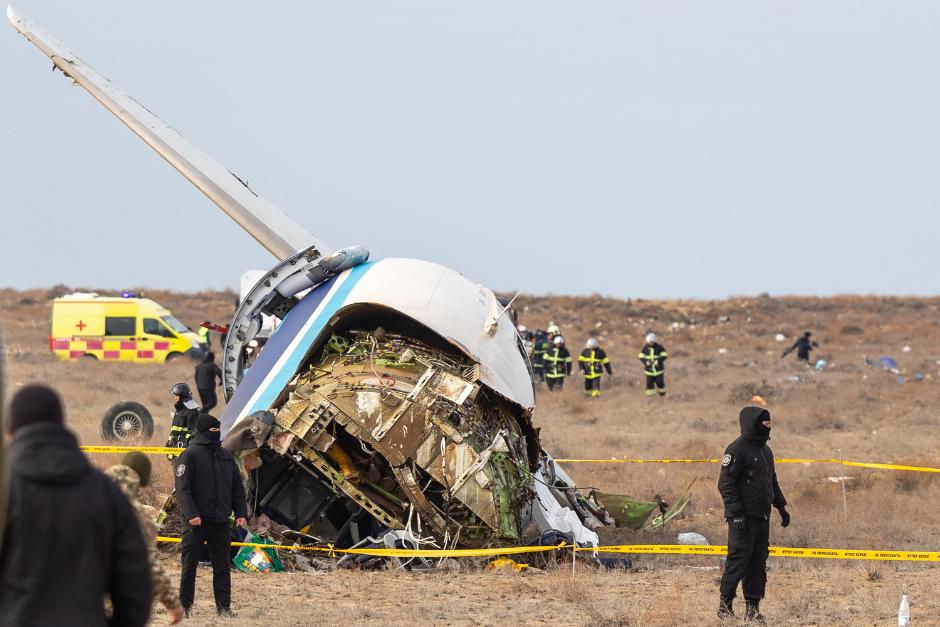 Al menos 38 personas fallecieron tras el impacto. (Foto: AFP)