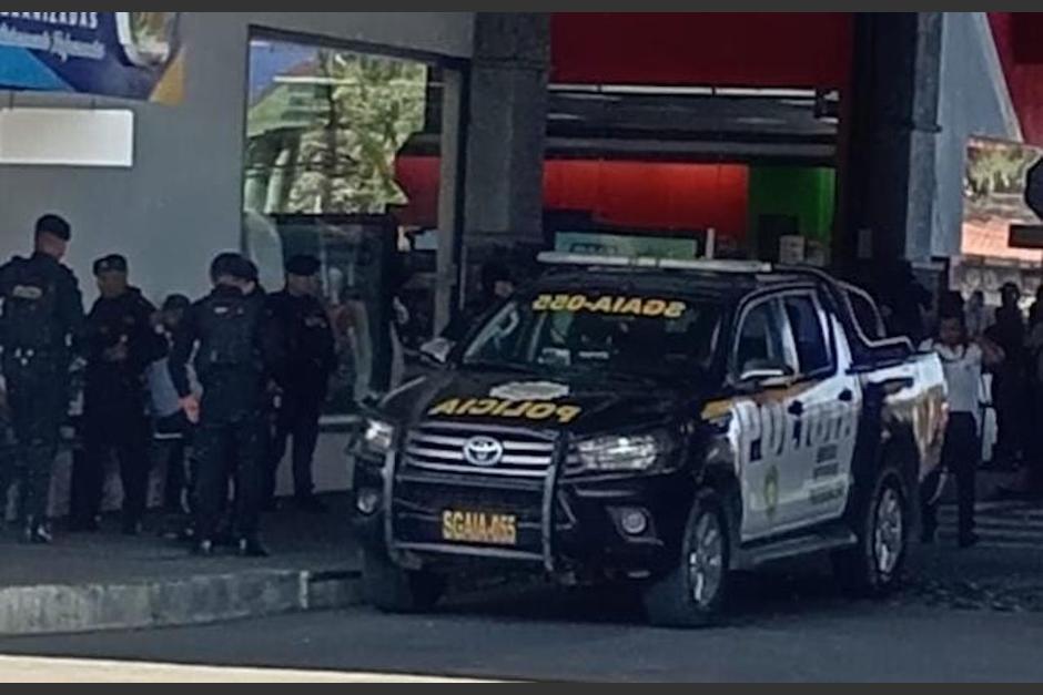 Capturan en un centro comercial a "Layo", un hombre buscado por la justicia de los Estados Unidos. (Foto: PNC)