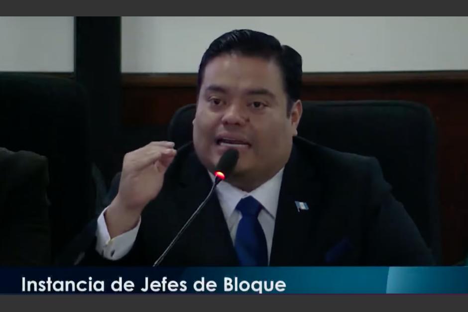 Diputado de Victoria, Juan Carlos Rivera, arremetió contra Allan Rodríguez. (Foto: captura de pantalla/Canal del Congreso).&nbsp;