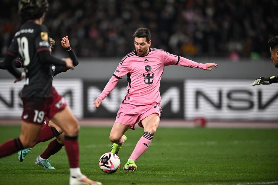 Leo Messi disputó los últimos 30 minutos ante el Vissel Kobe de Japón. (Foto: AFP)