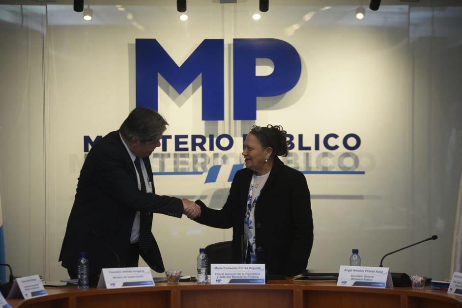 El ministro de Gobernación, Francisco Jiménez, se reunió el miércoles 7 de febrero con la Fiscal General Consuelo Porras. (Foto: Wilder López/Soy502)