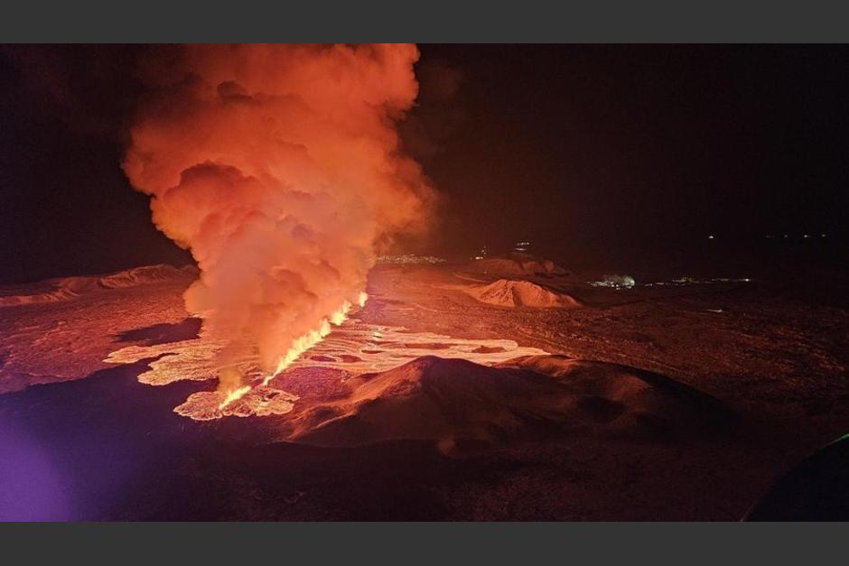 Se registró una nueva erupción volcánica en el sur de Islandia. (Foto: AFP)