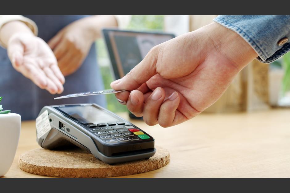 En la sesión plenaria del próximo jueves se buscará aprobar una ley para regular las tarjetas de crédito. (Foto ilustrativa: Shutterstock)